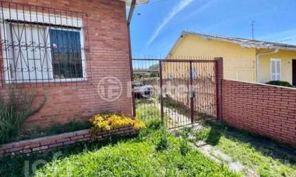 Casa com 2 quartos à venda na Rua Vinte e Quatro de Junho, 89, Passo da Areia, Porto Alegre, 67 m2 por R$ 635.000