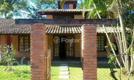 Casa com 4 quartos à venda na Avenida das Mangueiras, 135, Lagoa da Conceição, Florianópolis, 168 m2 por R$ 1.800.000