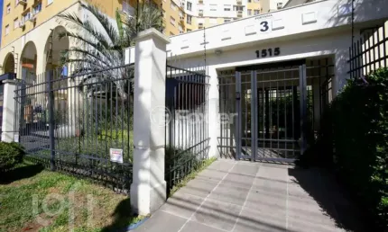 Apartamento com 2 quartos à venda na avenida bento gonçalves, 1515, santo antônio, porto alegre, 66 m2 por r$ 390.000