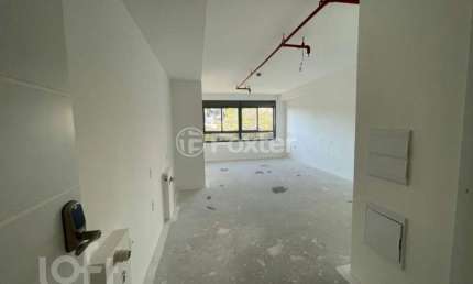 Apartamento à venda na Avenida Lageado, 615, Petrópolis, Porto Alegre, 42 m2 por R$ 620.000