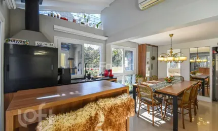 Casa em condomínio fechado com 4 quartos à venda na Rua Comendador Coruja, 1179, Floresta, Porto Alegre, 209 m2 por R$ 1.450.000