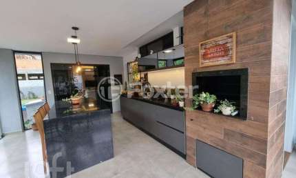 Casa em condomínio fechado com 4 quartos à venda na Rua Leonel Pereira, 2033, Cachoeira do Bom Jesus, Florianópolis, 235 m2 por R$ 2.350.000