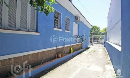 Casa com 3 quartos à venda na Rua Guilherme Alves, 1752, Partenon, Porto Alegre, 254 m2 por R$ 1.065.000