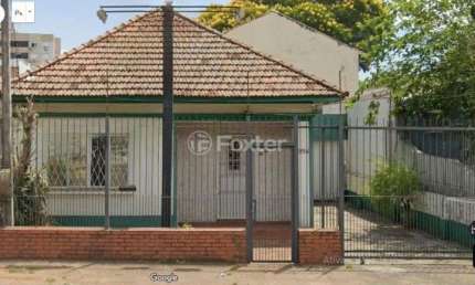Casa com 3 quartos à venda na Rua Joaquim Silveira, 994, São Sebastião, Porto Alegre, 196 m2 por R$ 523.500