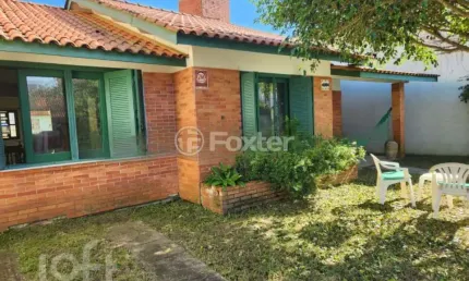 Casa com 3 quartos à venda na rua das rosas, 4004, capão novo, capão da canoa, 110 m2 por r$ 490.000