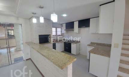Casa com 4 quartos à venda na Rua Alexandre de Gusmão, 390, Hípica, Porto Alegre, 149 m2 por R$ 586.000