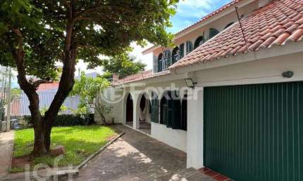 Casa com 4 quartos à venda na Rua Reverendo Orlando Baptista, 50, Vila João Pessoa, Porto Alegre, 350 m2 por R$ 850.000