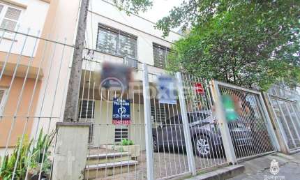 Casa com 1 quarto à venda na Rua Giordano Bruno, 239, Rio Branco, Porto Alegre, 221 m2 por R$ 800.000