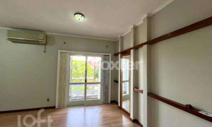 Casa com 6 quartos à venda na Rua Tietê, 402, Igara, Canoas, 463 m2 por R$ 1.500.000