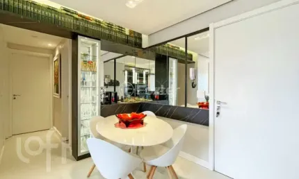 Apartamento com 2 quartos à venda na rua josé do patrocínio, 913, cidade baixa, porto alegre, 63 m2 por r$ 769.000