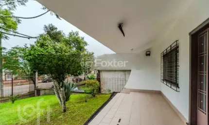 Casa com 3 quartos à venda na Rua Nunes, 302, Medianeira, Porto Alegre, 401 m2 por R$ 950.000