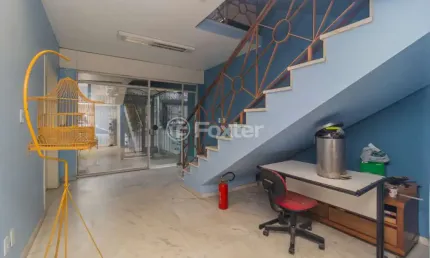 Barracão / Galpão / Depósito com 2 salas à venda na Rua General Neto, 150, Floresta, Porto Alegre, 542 m2 por R$ 2.000.000