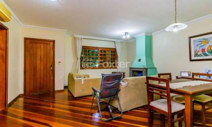 Casa com 2 quartos à venda na Rua Germano Petersen Júnior, 468, Auxiliadora, Porto Alegre, 310 m2 por R$ 1.300.000
