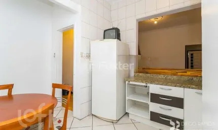 Apartamento com 2 quartos à venda na rua miguel tostes, 887, rio branco, porto alegre, 60 m2 por r$ 370.000