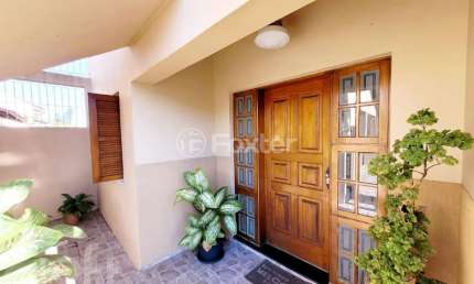 Casa com 6 quartos à venda na Travessa Saudade, 75, Primor, Sapucaia do Sul, 242 m2 por R$ 679.999