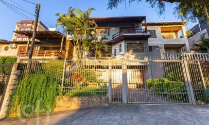 Casa com 6 quartos à venda na rua fernando abbott, 1055, cristo redentor, porto alegre, 360 m2 por r$ 1.300.000