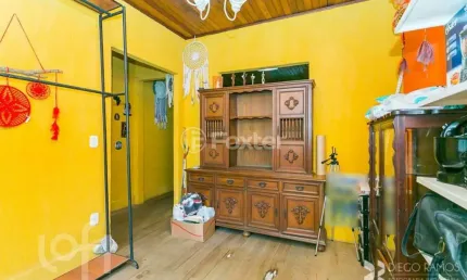 Casa com 4 quartos à venda na Rua Demétrio Ribeiro, 752, Centro Histórico, Porto Alegre, 200 m2 por R$ 650.000