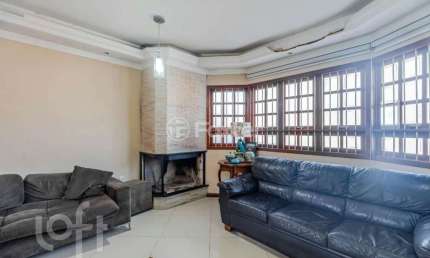 Casa com 3 quartos à venda na Rua dos Biazetto, 250, Campo Novo, Porto Alegre, 300 m2 por R$ 450.000