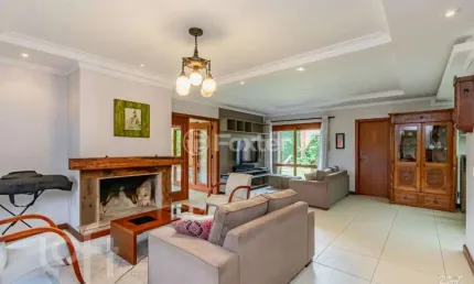 Casa com 4 quartos à venda na Rua País de Gales, 245, Marechal Rondon, Canoas, 600 m2 por R$ 2.544.000