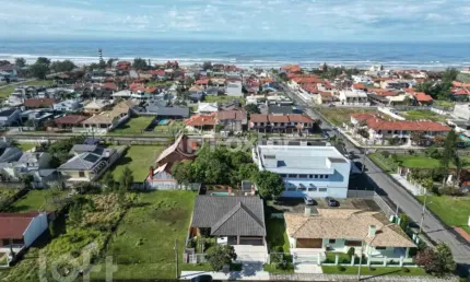 Casa com 3 quartos à venda na Rua Taquari, 180, Zona Nova, Capão da Canoa, 168 m2 por R$ 1.665.000