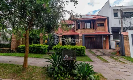 Casa com 4 quartos à venda na Rua Conde da Figueira, 553, Vila Jardim, Porto Alegre, 335 m2 por R$ 1.840.000