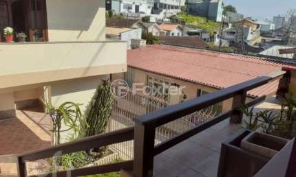 Casa com 4 quartos à venda na Servidão Morfim, 55, Estreito, Florianópolis, 243 m2 por R$ 1.150.000