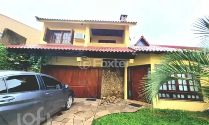 Casa com 3 quartos à venda na Rua Conde de Porto Alegre, 111, Nossa Senhora das Graças, Canoas, 184 m2 por R$ 1.060.000