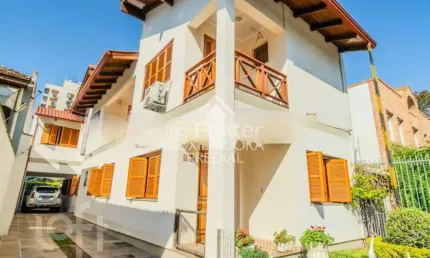 Casa com 3 quartos à venda na rua doutor armando barbedo, 1101, tristeza, porto alegre, 240 m2 por r$ 1.930.000