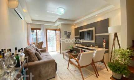 Casa com 2 quartos à venda na Rua Ilari Arlindo Basei, 190, Guarujá, Porto Alegre, 102 m2 por R$ 490.000