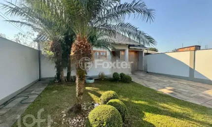 Casa com 4 quartos à venda na Rua Santa Cruz, 1472, Niterói, Canoas, 232 m2 por R$ 980.000