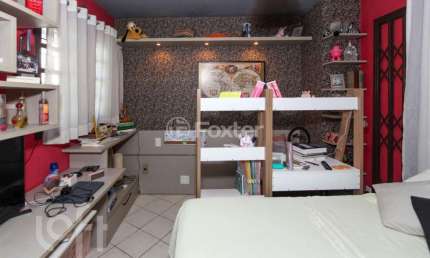 Casa com 4 quartos à venda na Rua Garibaldi, 97, Niterói, Canoas, 376 m2 por R$ 840.000
