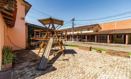 Casa em condomínio fechado com 2 quartos à venda na Avenida Edgar Pires de Castro, 2600, Hípica, Porto Alegre, 78 m2 por R$ 200.000