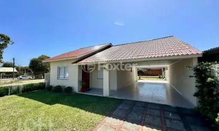 Casa com 2 quartos à venda na Avenida Ararigbóia, 499, Centro, Capão da Canoa, 100 m2 por R$ 624.000
