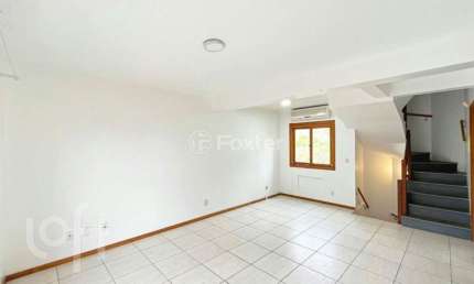 Casa em condomínio fechado com 3 quartos à venda na Rua Upamaroti, 987, Cristal, Porto Alegre, 188 m2 por R$ 583.000