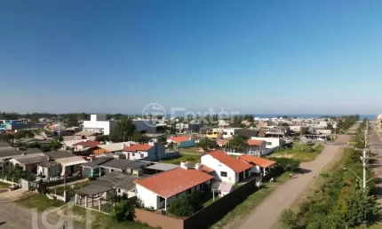 Casa com 5 quartos à venda na Rua do Jasmim, 3616, Capão Novo, Capão da Canoa, 250 m2 por R$ 790.000