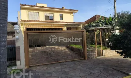 Casa com 3 quartos à venda na rua augusto attílio giordani, 73, são sebastião, porto alegre, 220 m2 por r$ 1.038.000