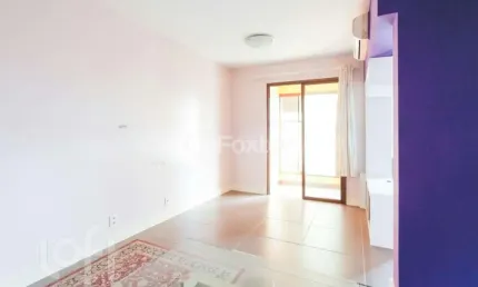 Apartamento com 3 quartos à venda na Rua Professor Carvalho Freitas, 601, Teresópolis, Porto Alegre, 67 m2 por R$ 380.000