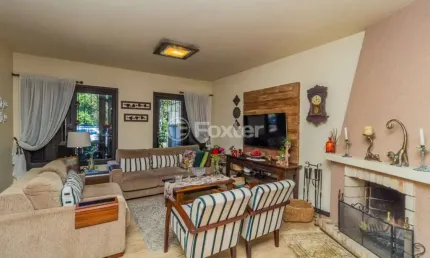 Casa com 3 quartos à venda na Rua Ítalo Brutto, 220, Espírito Santo, Porto Alegre, 280 m2 por R$ 850.000