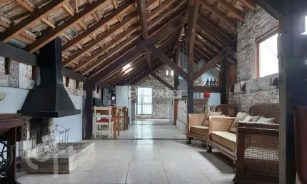 Casa com 3 quartos à venda na rua comendador coruja, 389, floresta, porto alegre, 420 m2 por r$ 950.000