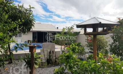 Casa com 3 quartos à venda na Rua Itapema, 337, Enseada de Brito, Palhoça, 180 m2 por R$ 750.000