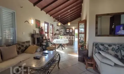 Casa com 2 quartos à venda na Rua 500, 326, Balneário Ponta do Papagaio (Ens Brito), Palhoça, 120 m2 por R$ 769.900