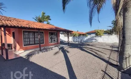 Casa com 2 quartos à venda na Avenida Astrogildo Quadros, 44, Pinheira, Palhoça, 60 m2 por R$ 560.000