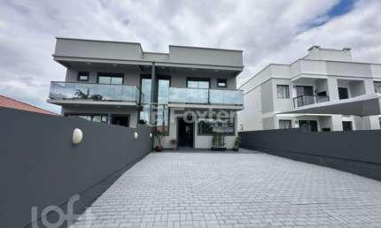 Casa com 3 quartos à venda na Rua Morumbi, 406, Enseada de Brito, Palhoça, 112 m2 por R$ 825.000