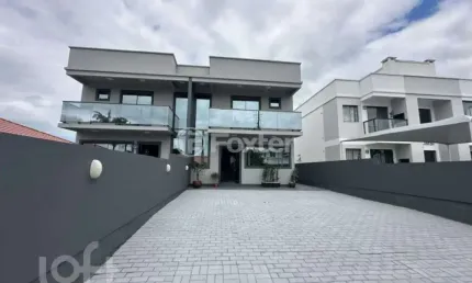 Casa com 3 quartos à venda na Rua Morumbi, 406, Enseada de Brito, Palhoça, 112 m2 por R$ 825.000