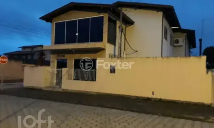 Casa com 4 quartos à venda na Rua São Gabriel, 28, Caminho Novo, Palhoça, 200 m2 por R$ 1.100.000