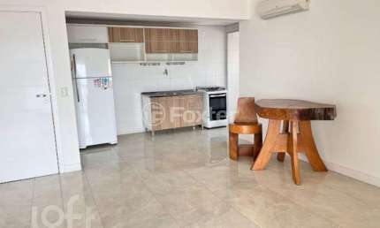 Apartamento com 3 quartos à venda na Rua Alcides S. Coelho, 390, Praia Comprida, São José, 79 m2 por R$ 650.000