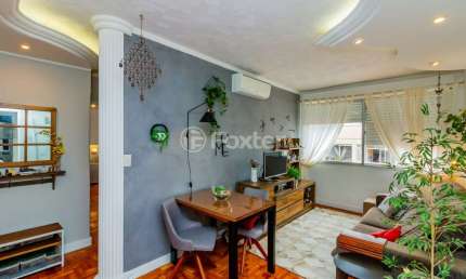 Apartamento com 2 quartos à venda na Rua Upamaroti, 410, Cristal, Porto Alegre, 64 m2 por R$ 247.000