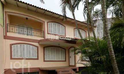 Casa com 4 quartos à venda na Rua Euclides da Cunha, 78, Centro, Canoas, 362 m2 por R$ 798.000