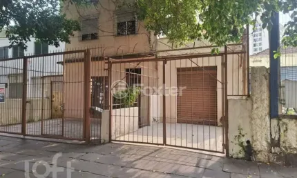 Casa com 6 quartos à venda na rua paulo setúbal, 147, passo da areia, porto alegre, 220 m2 por r$ 1.100.000
