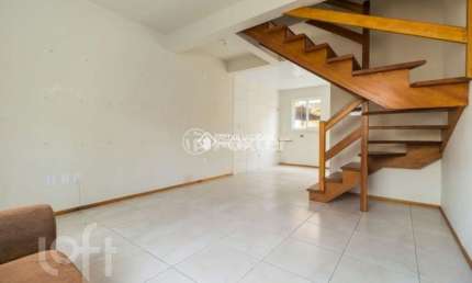 Casa com 2 quartos à venda na Rua Capitão Pedroso, 416, Restinga, Porto Alegre, 82 m2 por R$ 185.000